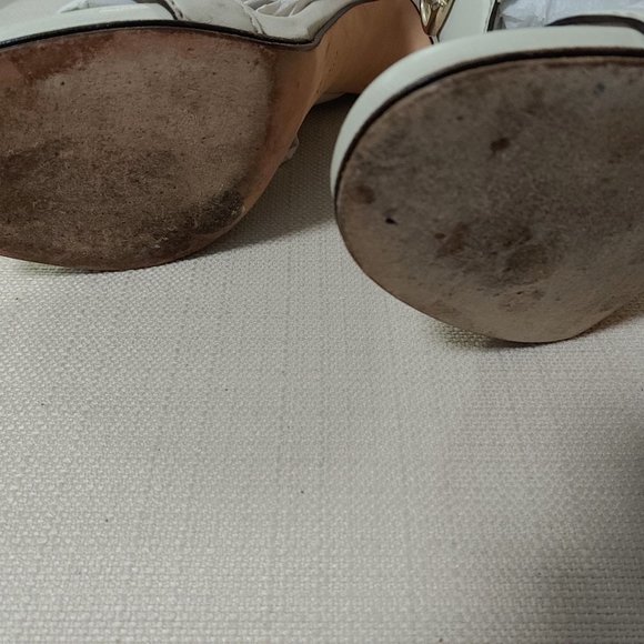 GUCCI Interlocking GG Gladiator Sandal Heels - Picture 16 of 16